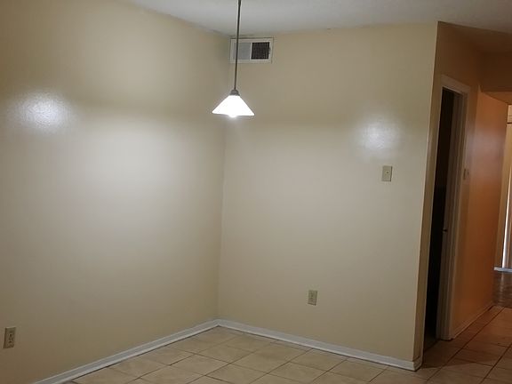 3rd image of 2785 Sonora Dr