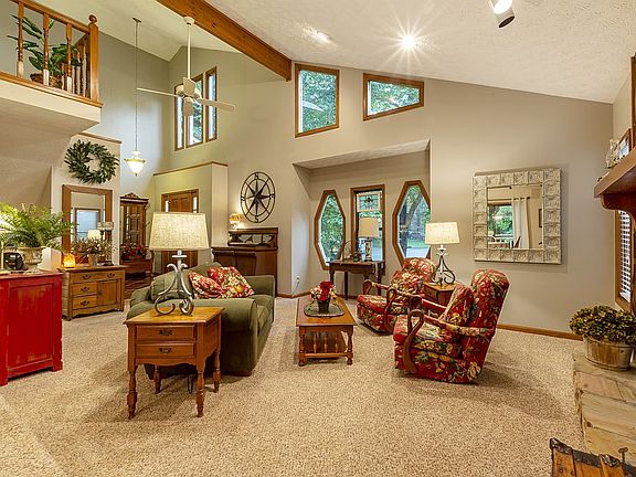 5th image of 2157 Spencer Ct