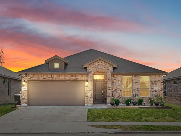 1008 Nicole Way, Burleson, TX 76028