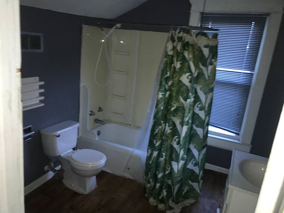 2nd image of 1119 Edgewood Dr
