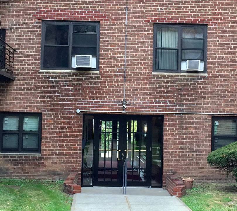 1st image of 470 N Broadway APT A37