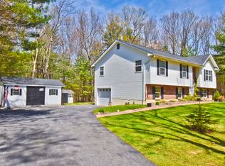 1521 Cane Ln, Effort, PA 18330