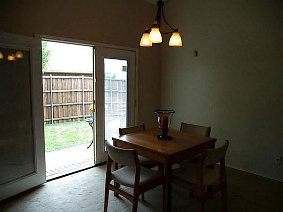 4th image of 2242 Arbor Creek Dr