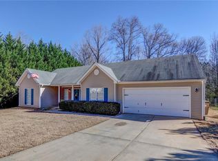 576 Pin Oak Dr, Bethlehem, GA 30620