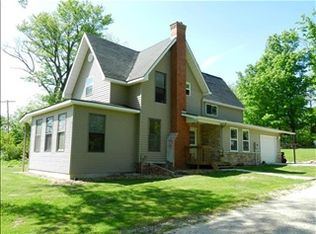 128 Bangor Rd, Lawrence, MI 49064