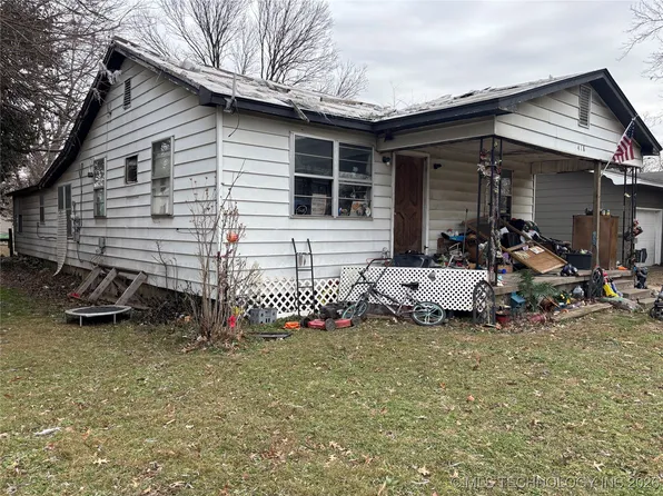 418 S Thompson St, Vinita, OK 74301