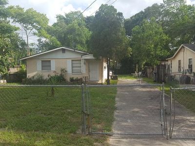 1911 Navajo Ave, Tampa, FL, 33612