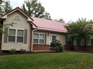 860 Northridge Dr, Pacific, MO 63069