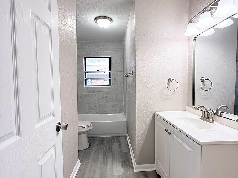 1228 Oak Dr — Photo 8