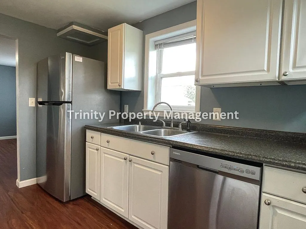 113 Ohio Ave — Photo 2