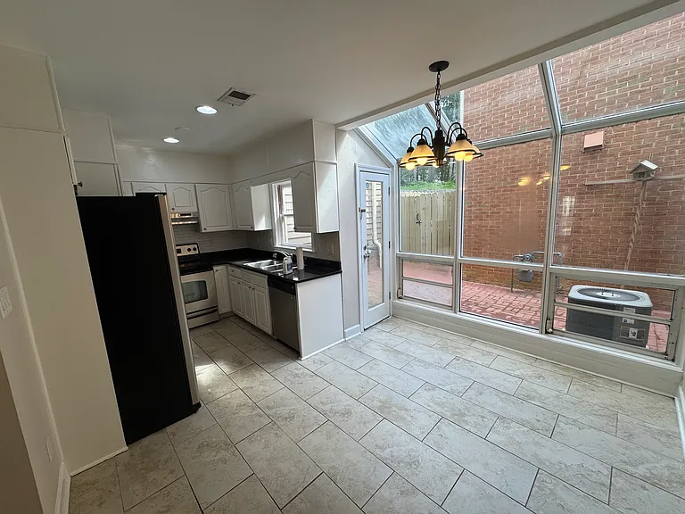 61 Mount Vernon Cir — Photo 46