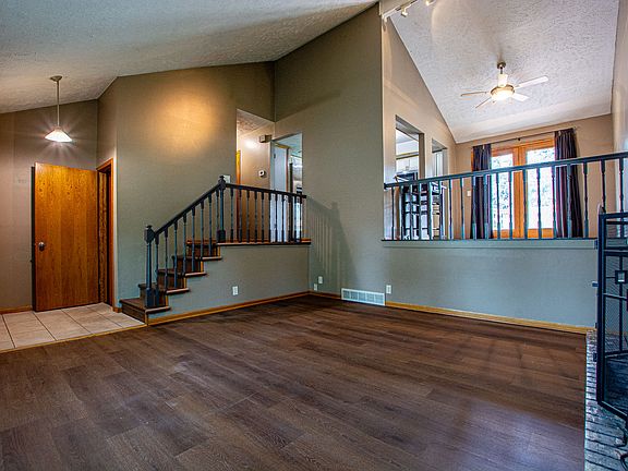 2nd image of 12915 Josephine St