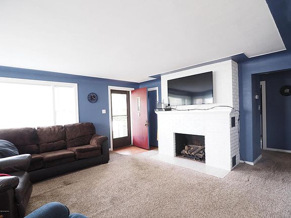 3rd image of 1466 Lexington Ave