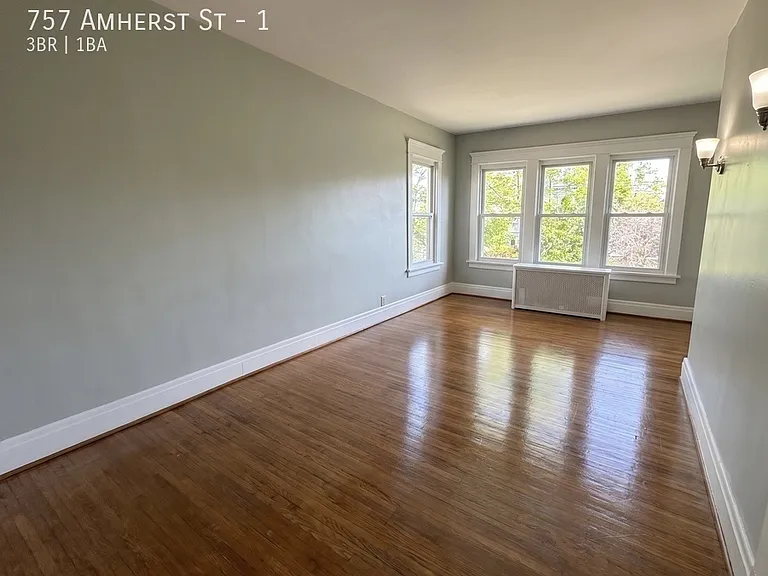 757 Amherst St #1 — Photo 3