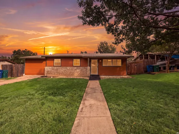 8214 WINDLAKE ST, San Antonio, TX 78230