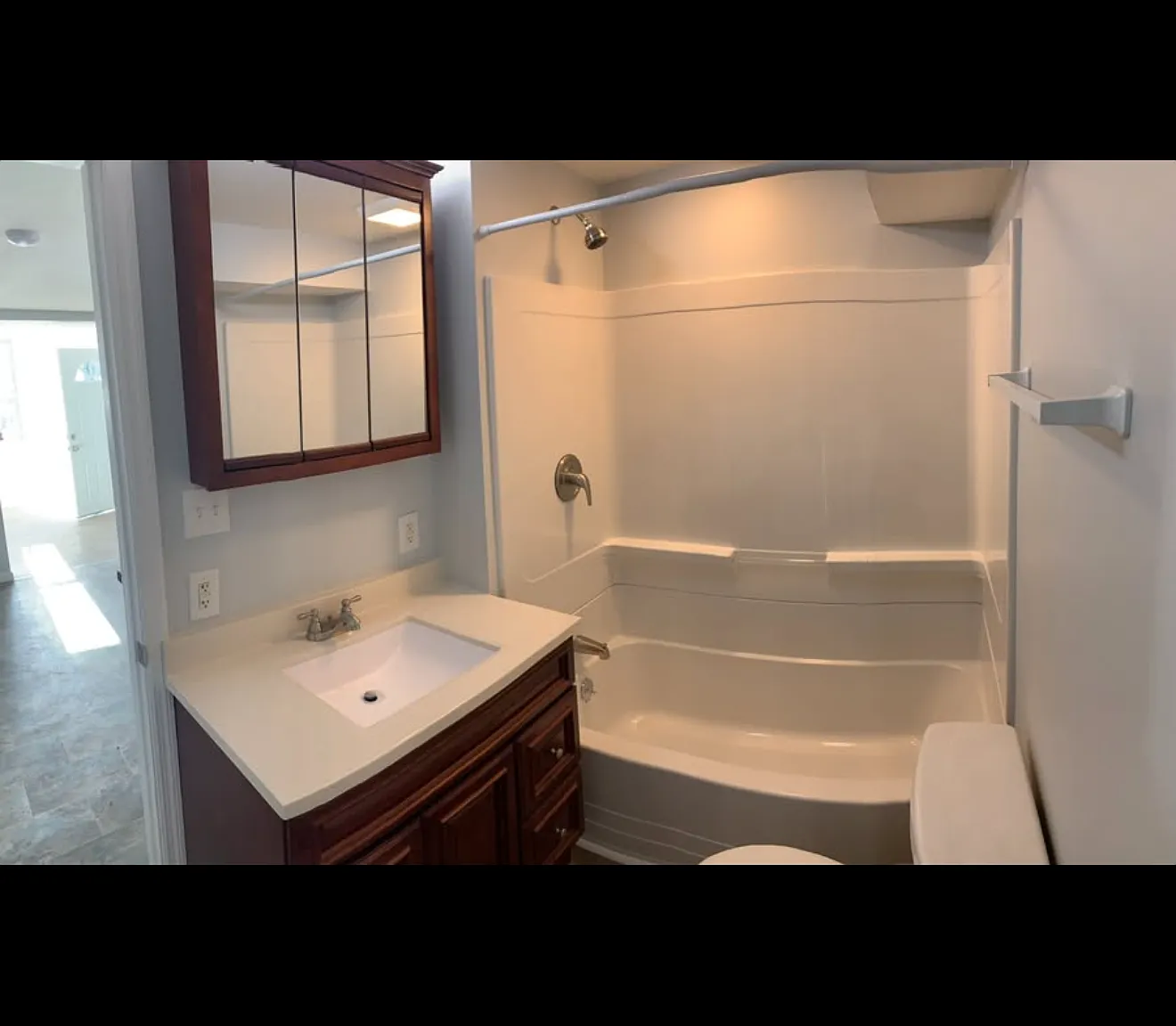 2 bed, $1,400 — Photo 2