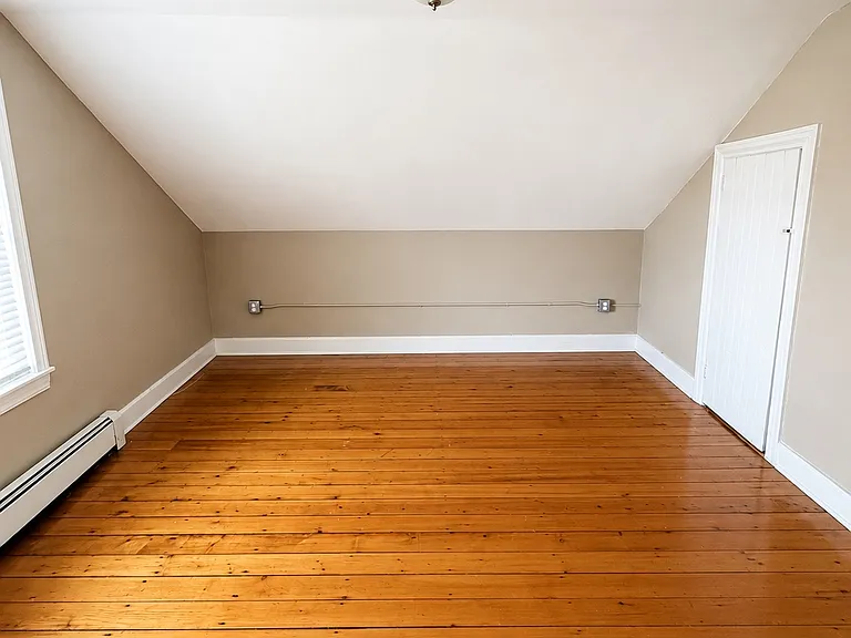 406 Admiral St #3 — Photo 4