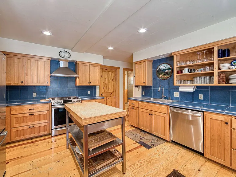 13972 Robin Ln — Photo 12
