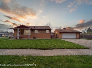1121 Morris Ave, Lansing, MI 48917