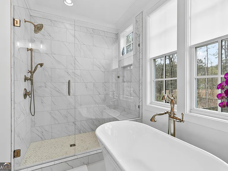 202 Regester Way — Photo 23