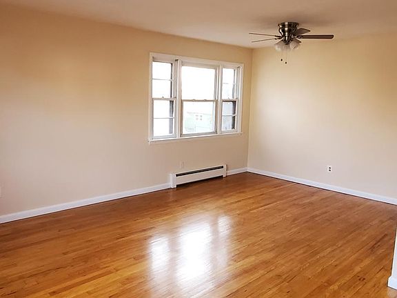 3rd image of 150 Kelvin Ave Floor 1