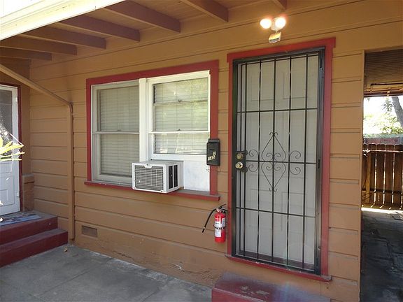 5th image of 1452 E Olive Ave