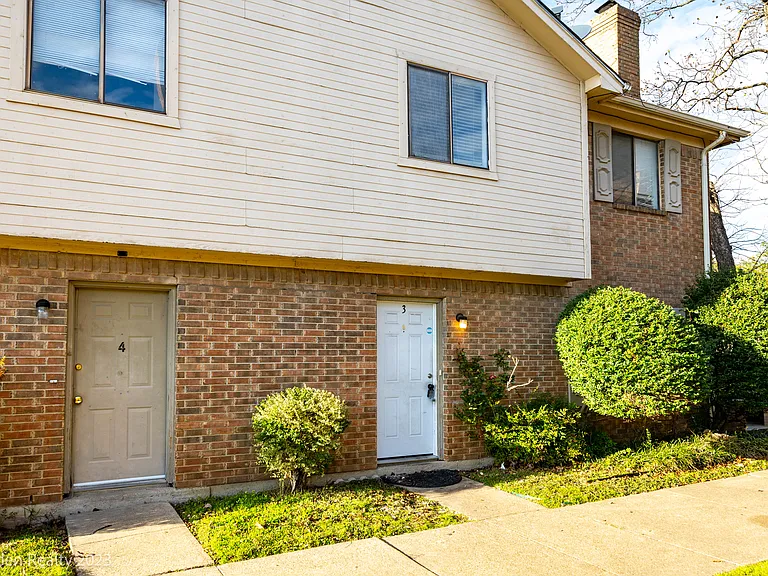 4009 N Garland Ave #3 — Photo 1