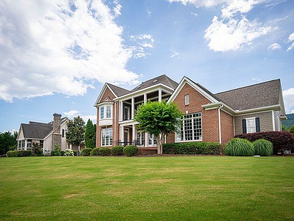 5th image of 488 Magnolia Vale Dr