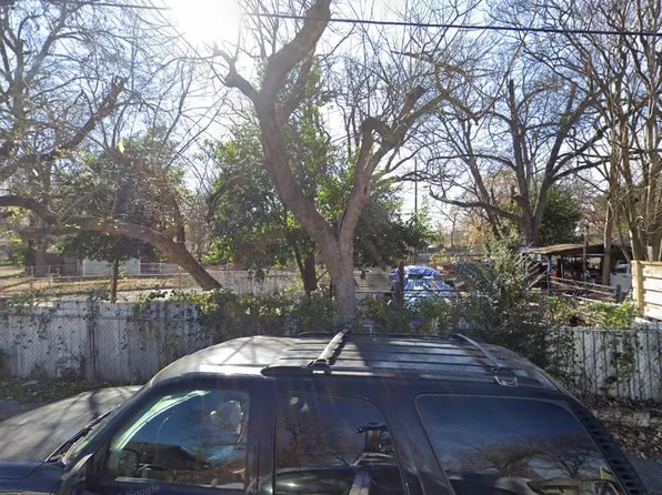 5035 Linder Ave, Dallas, TX 75215