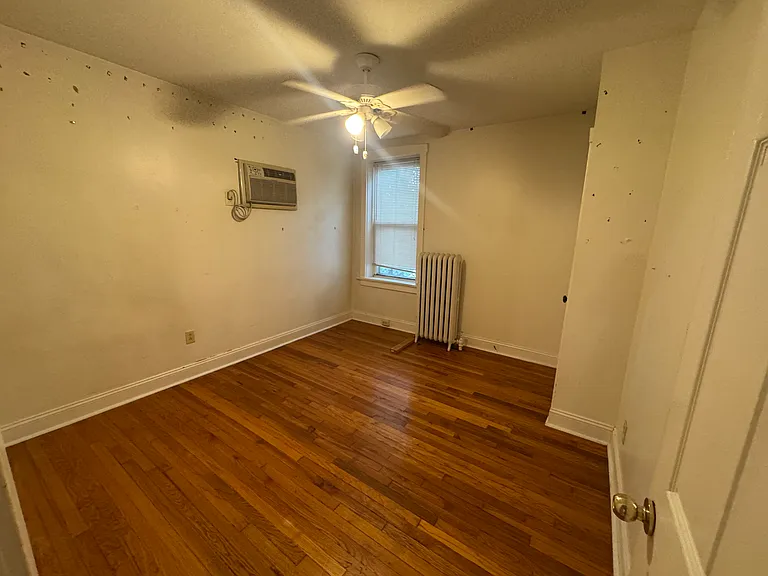 5227 Sutherland Ave #1 — Photo 8