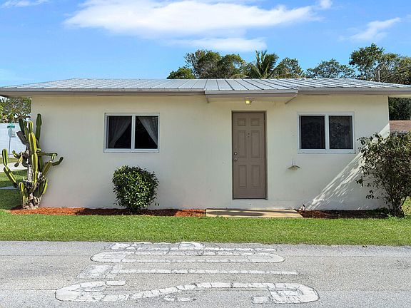2nd image of 62 Silver Springs Dr