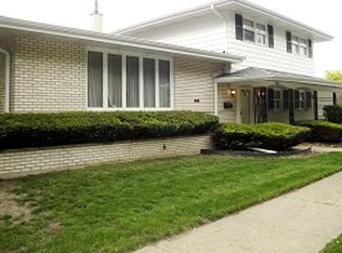 9837 S Kenneth Ave, Oak Lawn, IL 60453