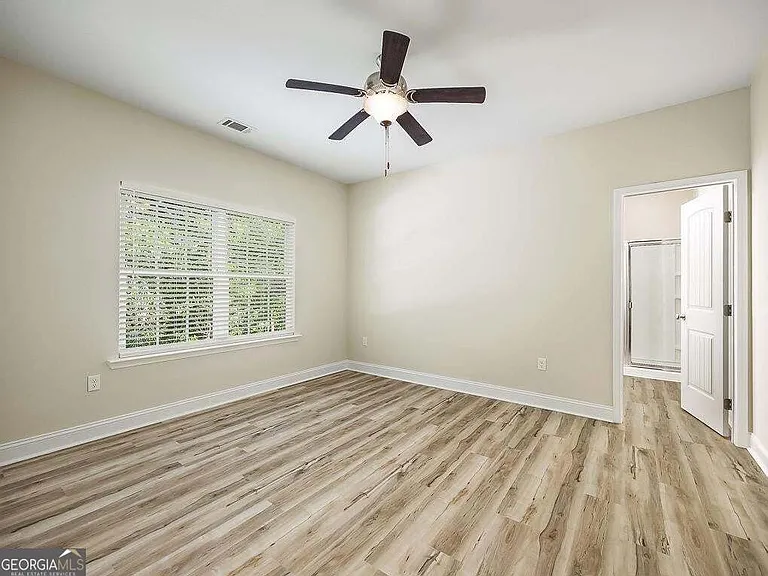 1002 Oglethorpe Ln — Photo 12