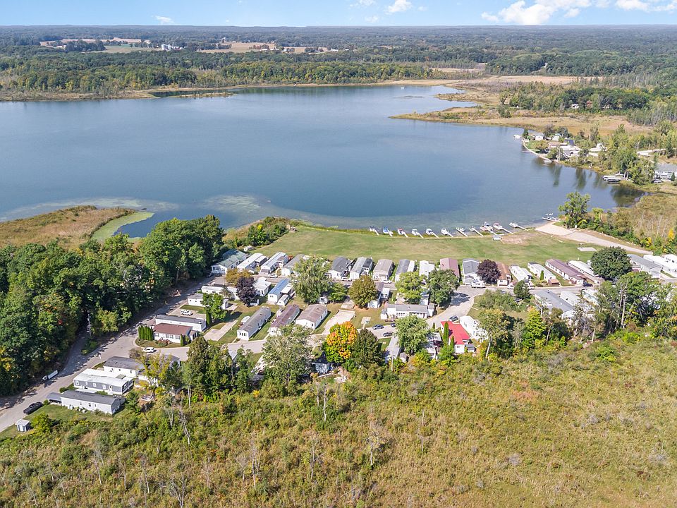 Drone view of Lakeside Village, ages 55 and over Senior community.