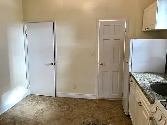 Rented by Vass Stevens Group | media 22