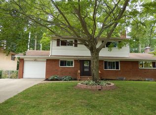 1229 Vinewood Dr, Columbus, OH 43229
