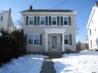 164 S Broad St, Hallam, PA 17406