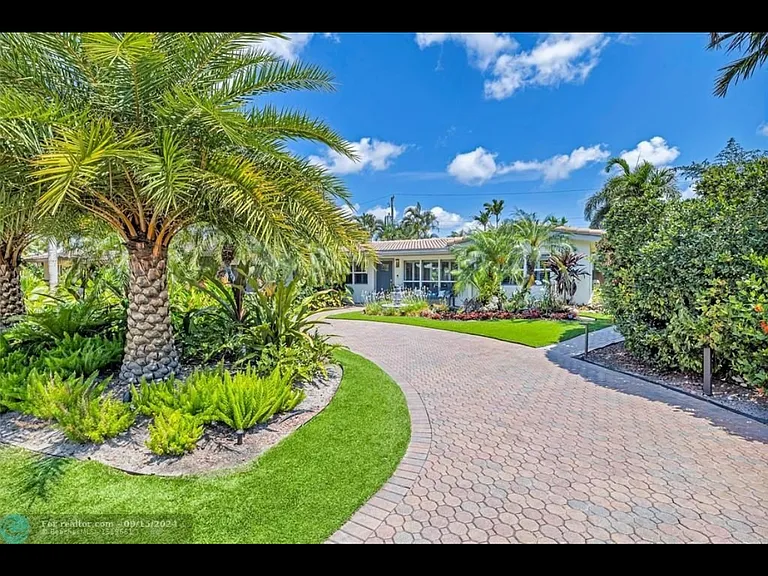 257 Allenwood Dr — Photo 7