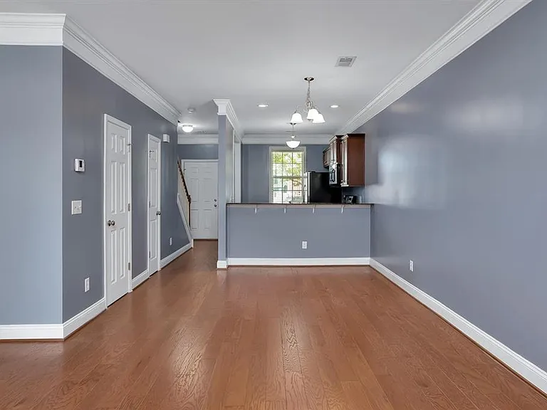 131 Top Forest Dr — Photo 4