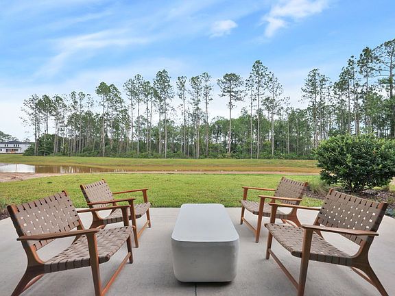 Ashby Grand Outdoor Patio