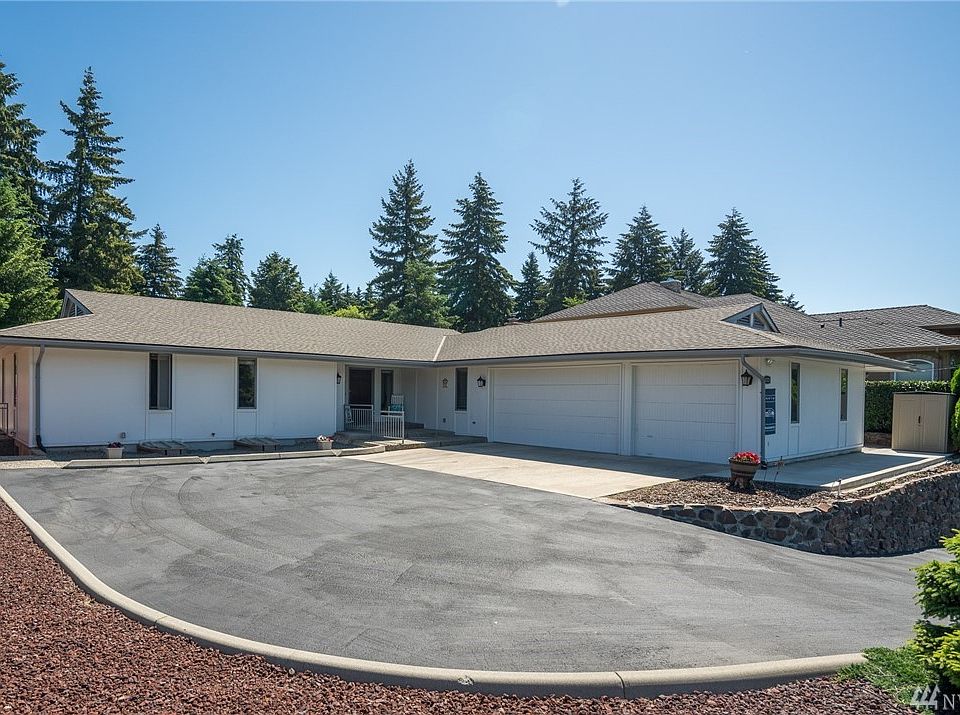 1st image of 1523 Country Club Dr