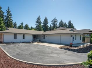 1523 Country Club Dr, East Wenatchee, WA 98802