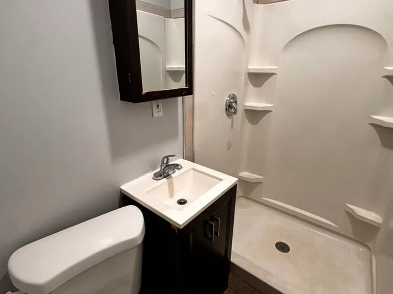 595 Ocean Ave — Photo 7