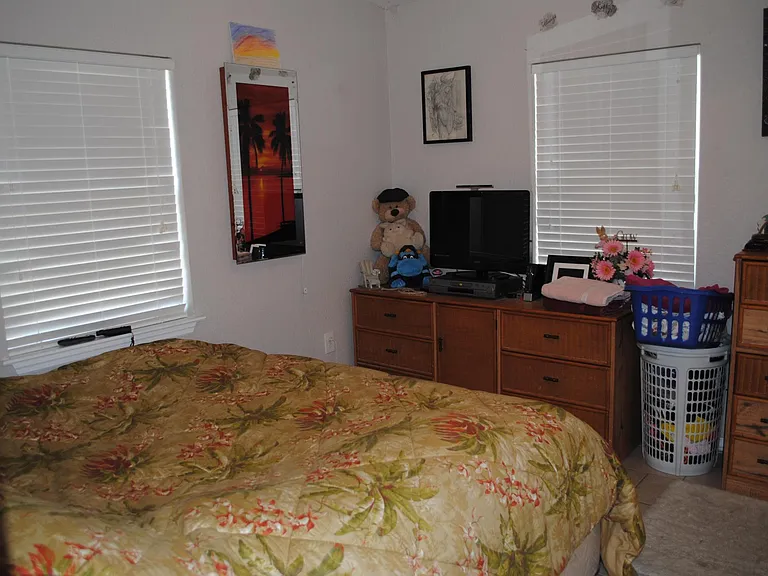 21463 Mallory Ave — Photo 14