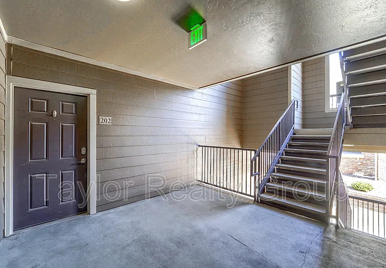 2855 Blue Sky Cir #3-202 — Photo 20