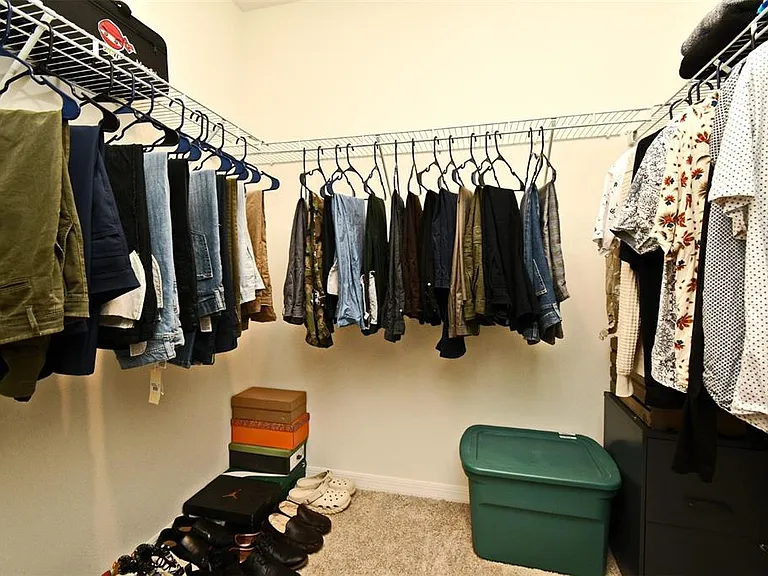 440 Baroness Way — Photo 33