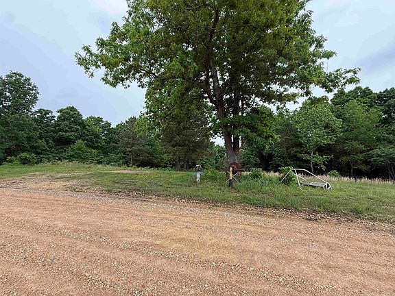 4th image of 197 County Road 426