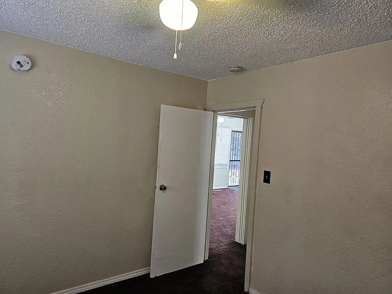 870 Martin Luther King Jr Ave #1 — Photo 6