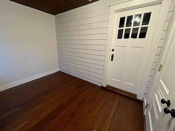 3rd image of 39 Hillside Ave