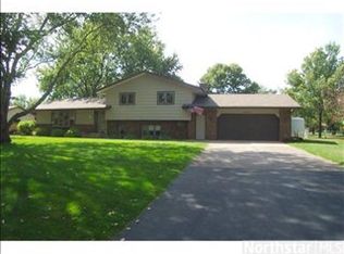 1423 Westwind Rd, Saint Cloud, MN 56303